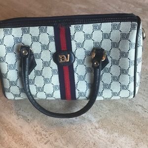 Cute red, white, blue bag with Handel